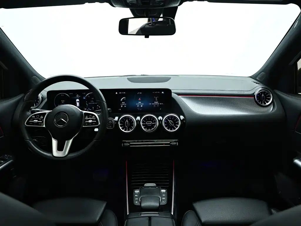 Mercedes-Benz GLA — миниатюра 13