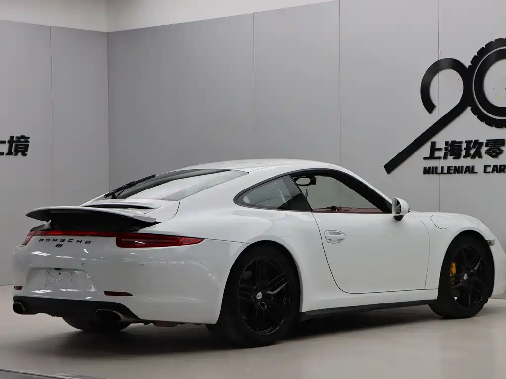 Porsche 911 2015 Carrera 4 3.4L Style Edition