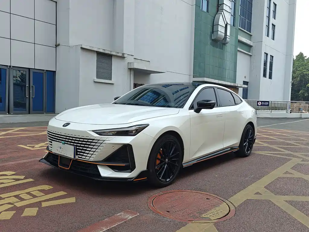 Changan UNI-V 2022