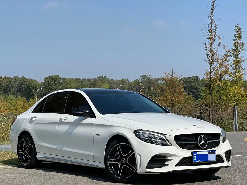 Mercedes-Benz C-Class — миниатюра 3
