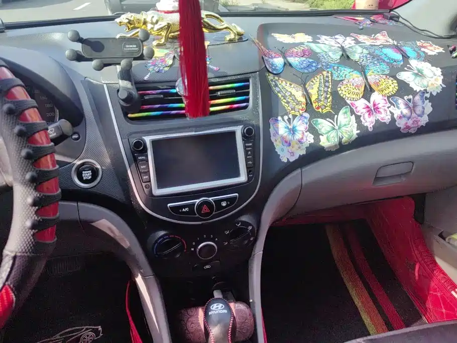 Hyundai Verna — миниатюра 13