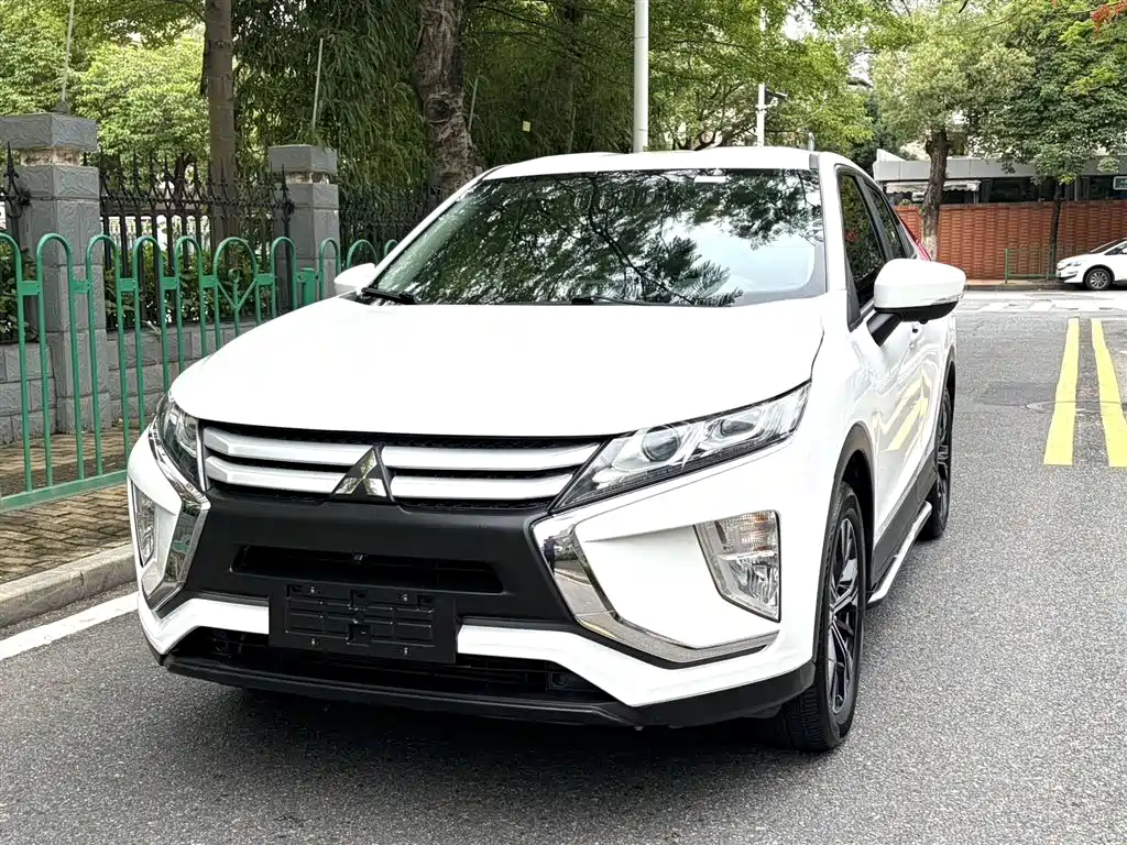 Купить Mitsubishi Eclipse Cross