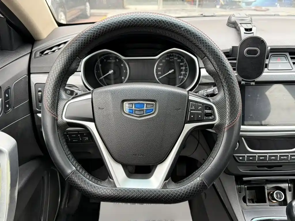 Geely Emgrand — миниатюра 10
