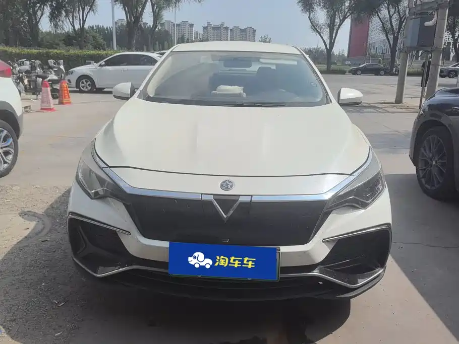 Venucia D60EV