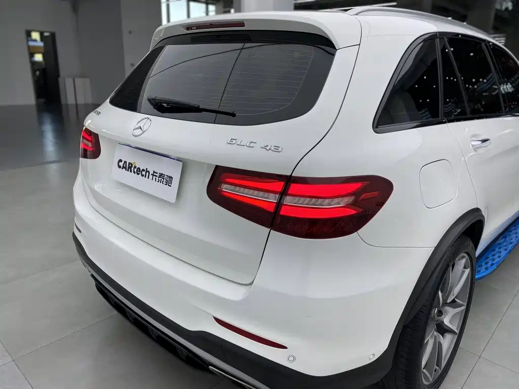 Mercedes-Benz GLC AMG — миниатюра 13