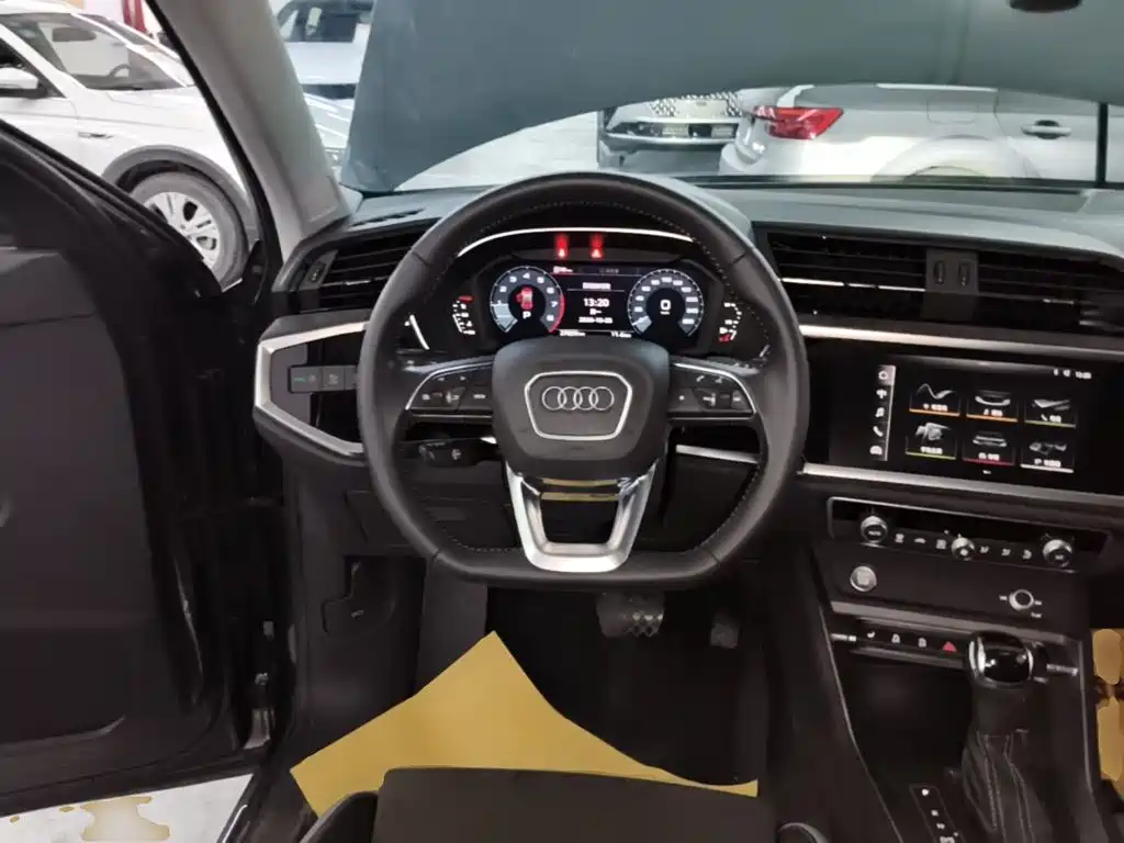Audi Q3 — миниатюра 11