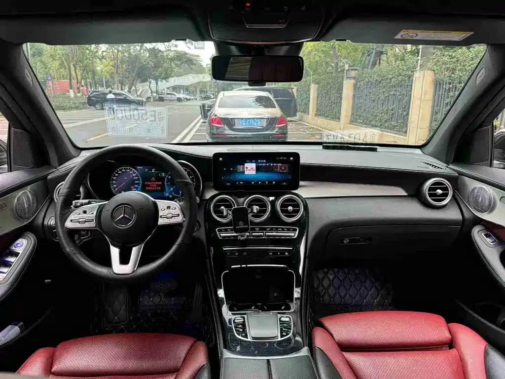 Mercedes-Benz GLC 2020 GLC 300 L 4MATIC Luxury