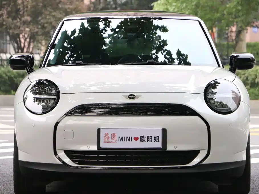 MINI MINI COOPER EV — миниатюра 2