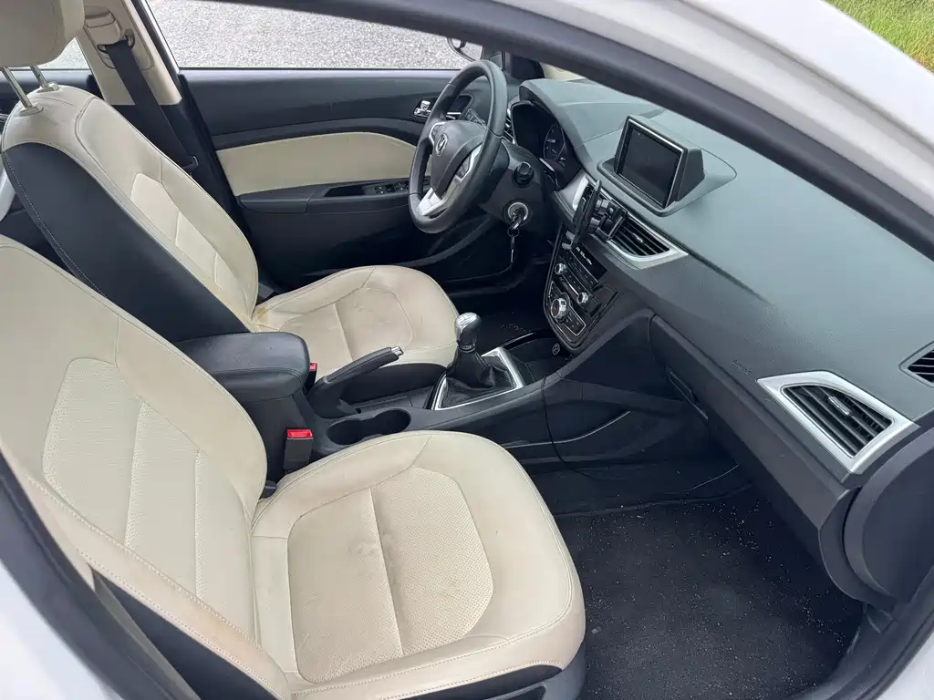 Changan V7 — миниатюра 9