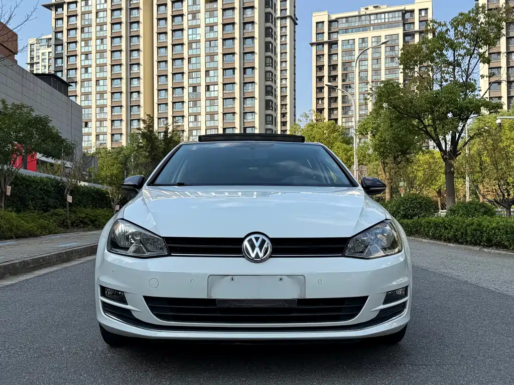 Volkswagen Golf — миниатюра 2