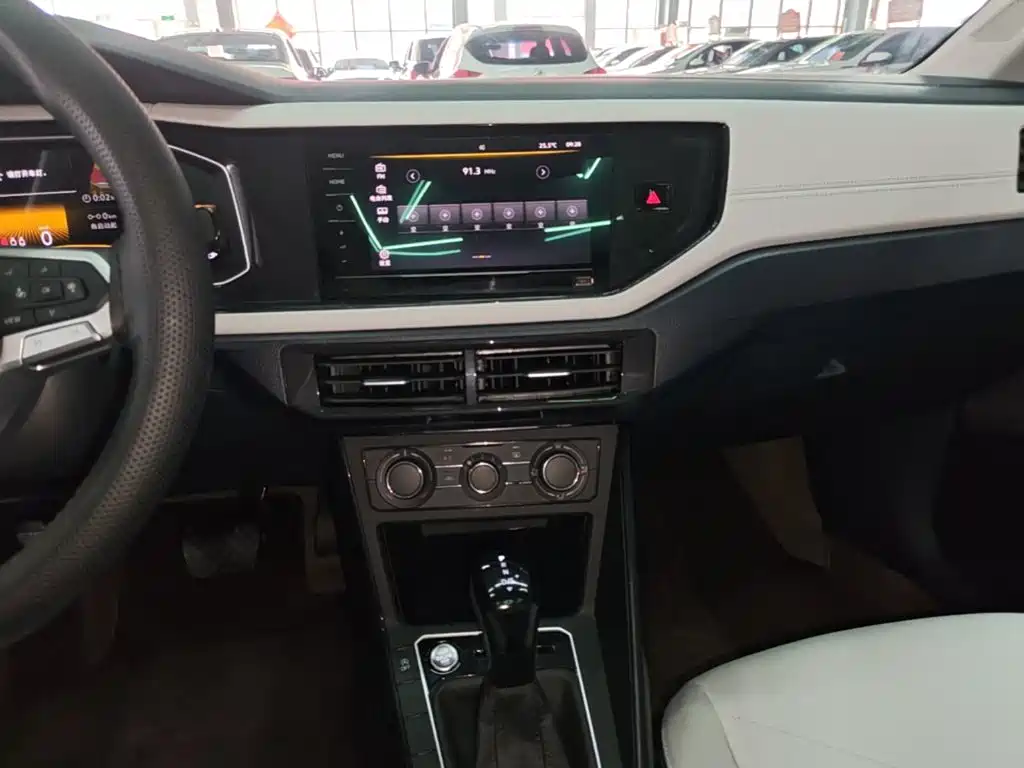 Volkswagen Lavida — миниатюра 13
