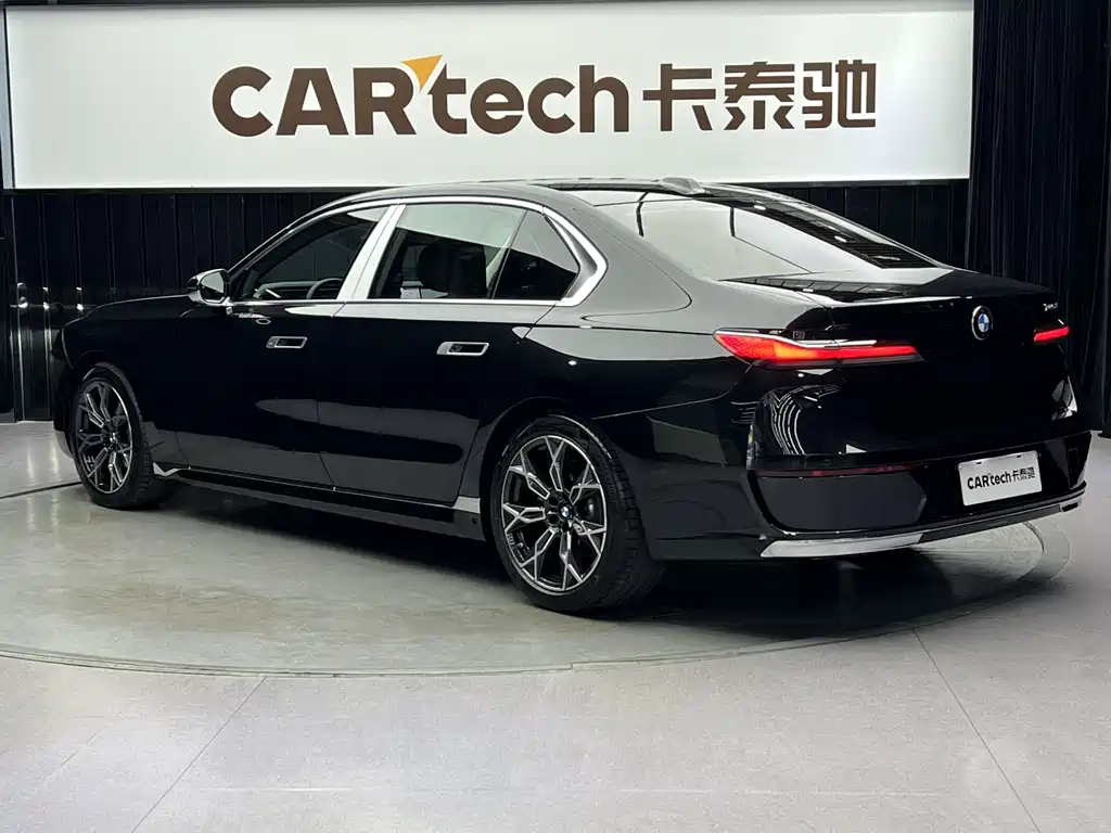 BMW 7 Series 7 2023 735Li Luxury