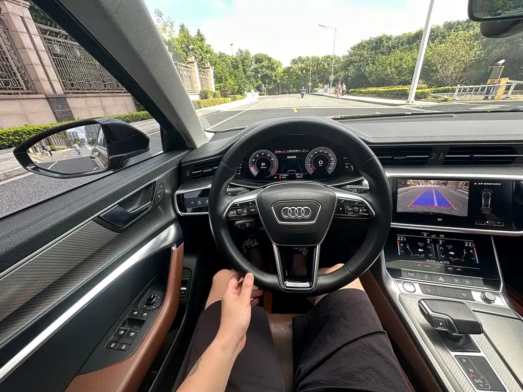 Audi A6L — миниатюра 9