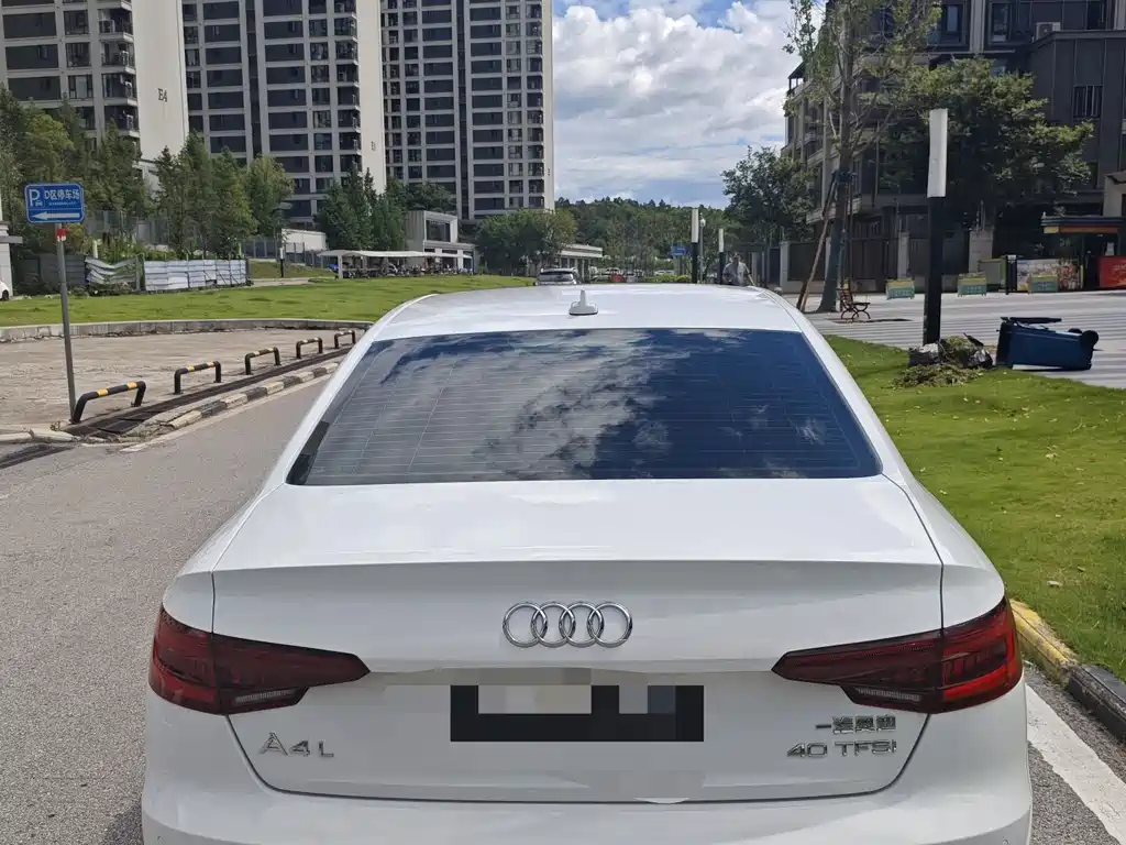 Audi A4L — миниатюра 8