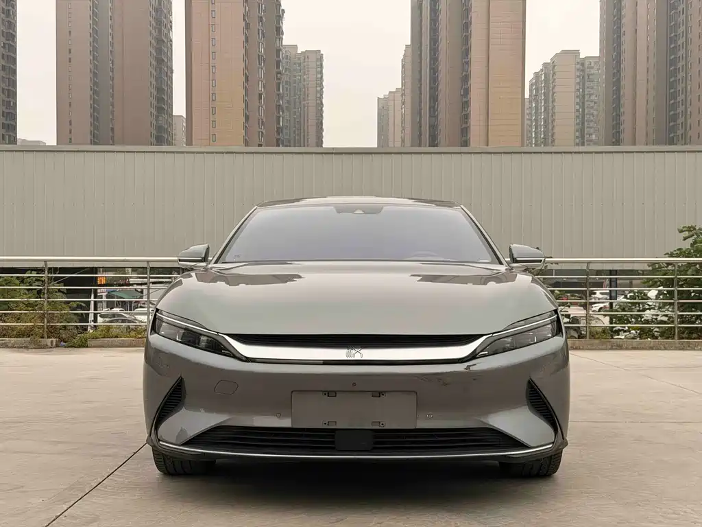 BYD Han — миниатюра 2