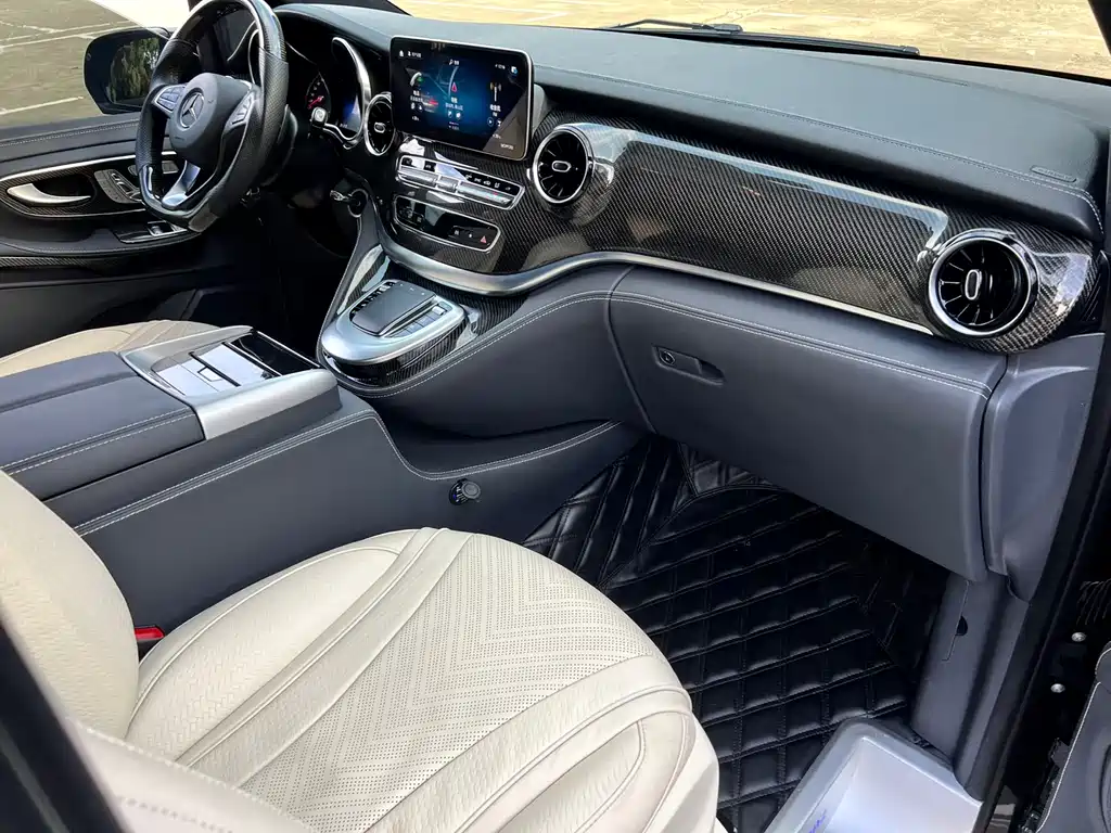 MERCEDES-BENZ V CLASS