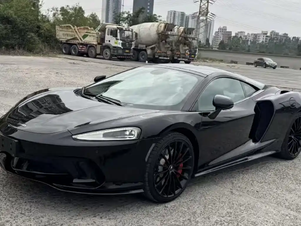 McLaren GT 2021