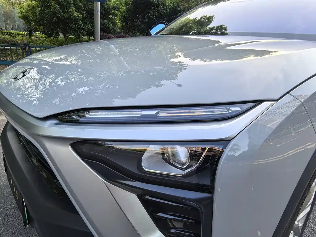 NIO ES8 2018 425KM мест