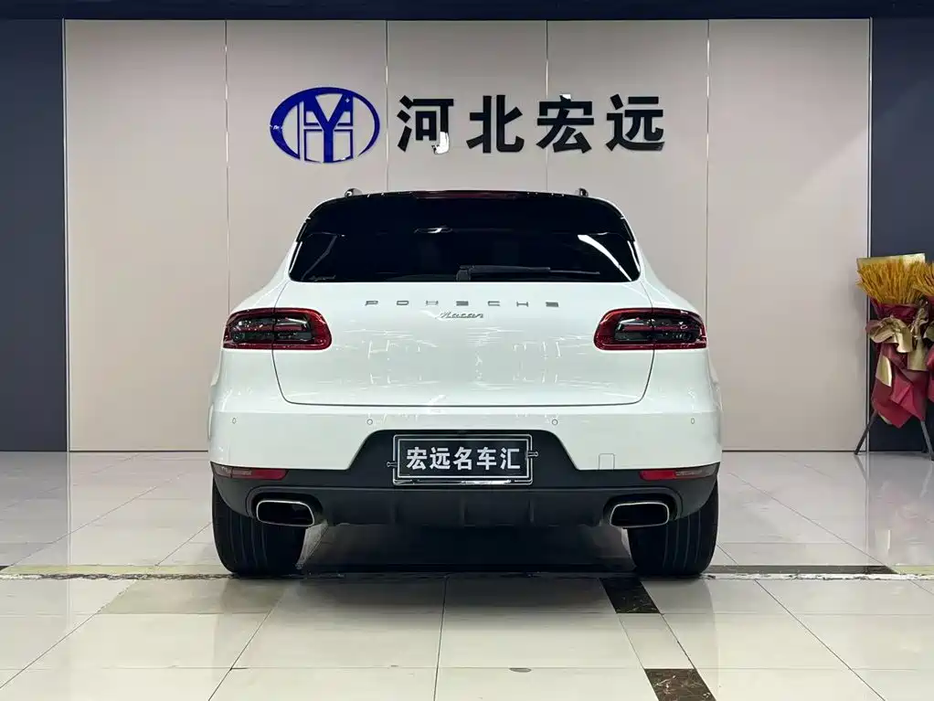 Porsche Macan — миниатюра 4