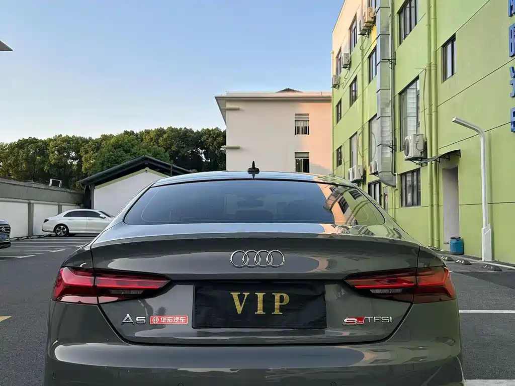 Audi A5 (Import) — миниатюра 8