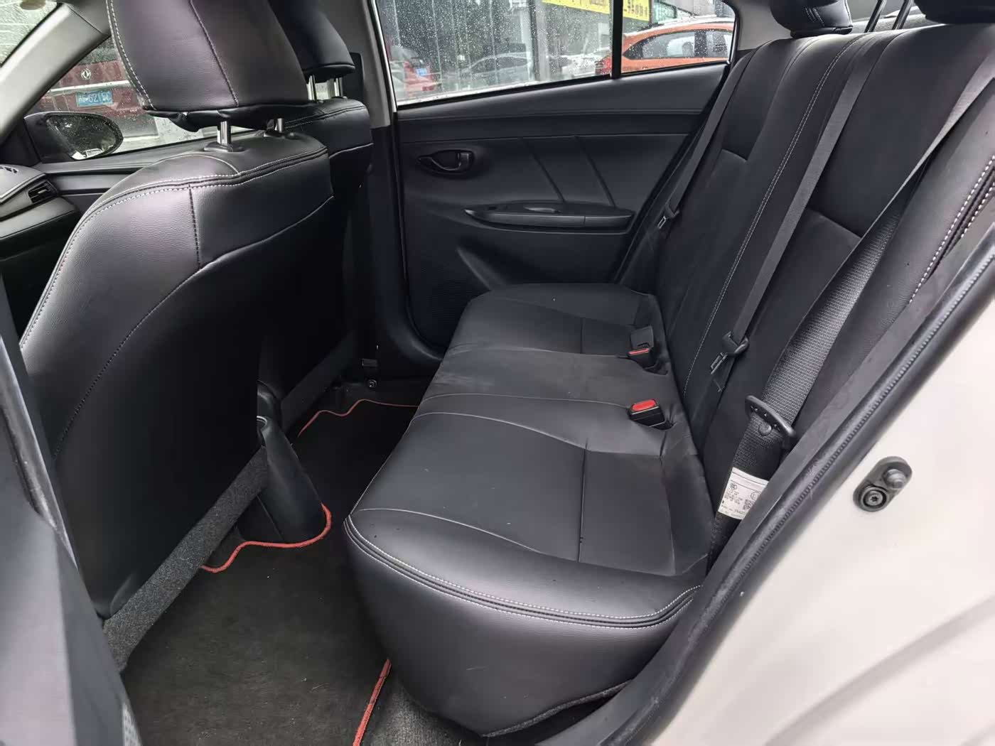 Toyota Vios 1.5 л 2023 г. Белый, пробег 15000 км