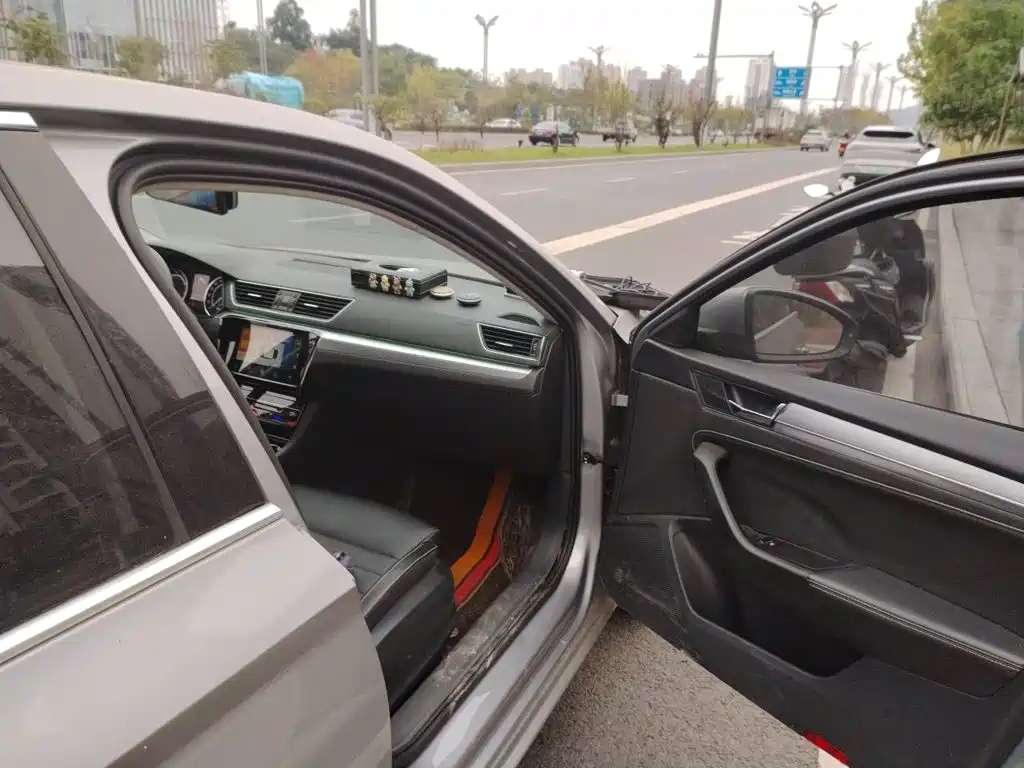 Skoda Superb — миниатюра 19