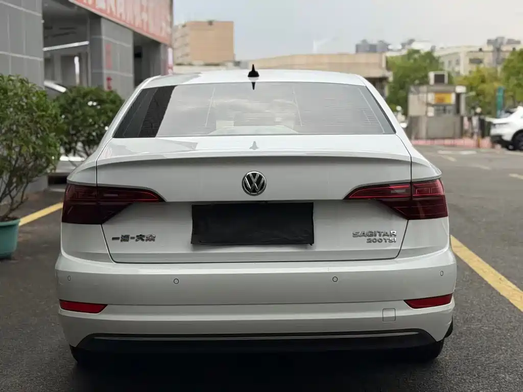 Volkswagen Sagitar — миниатюра 8