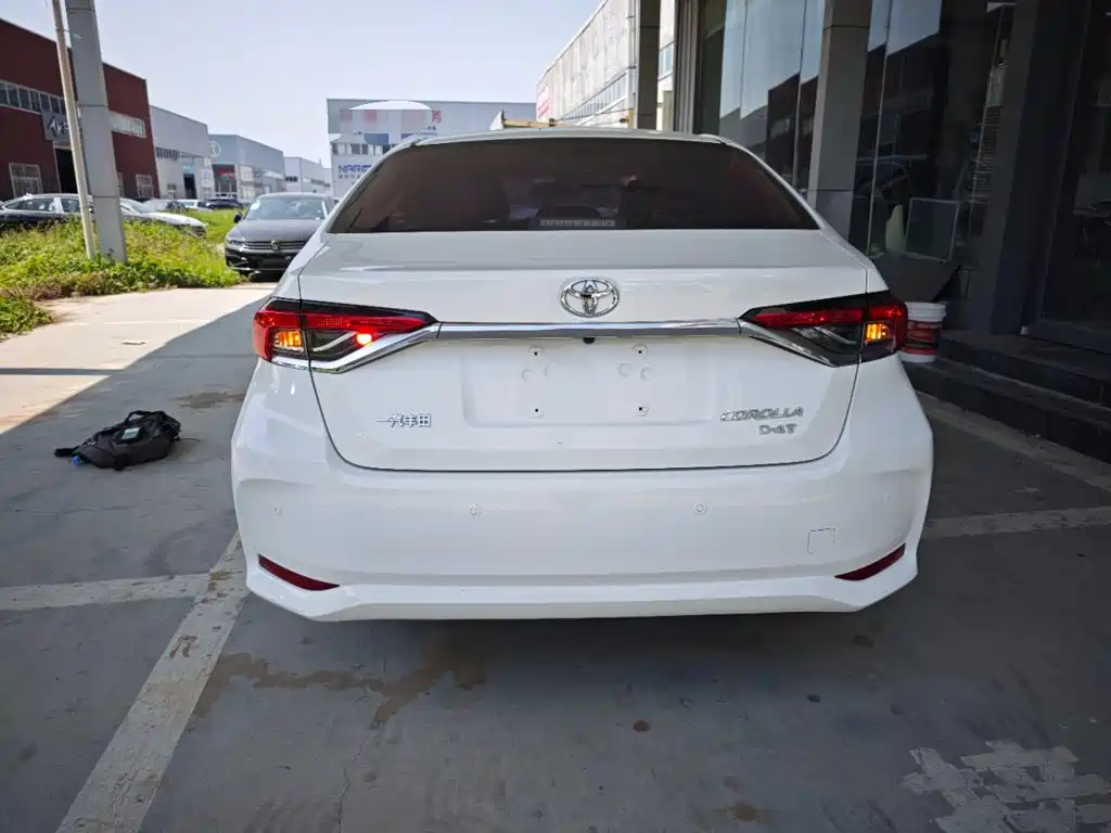 Toyota Corolla — миниатюра 6