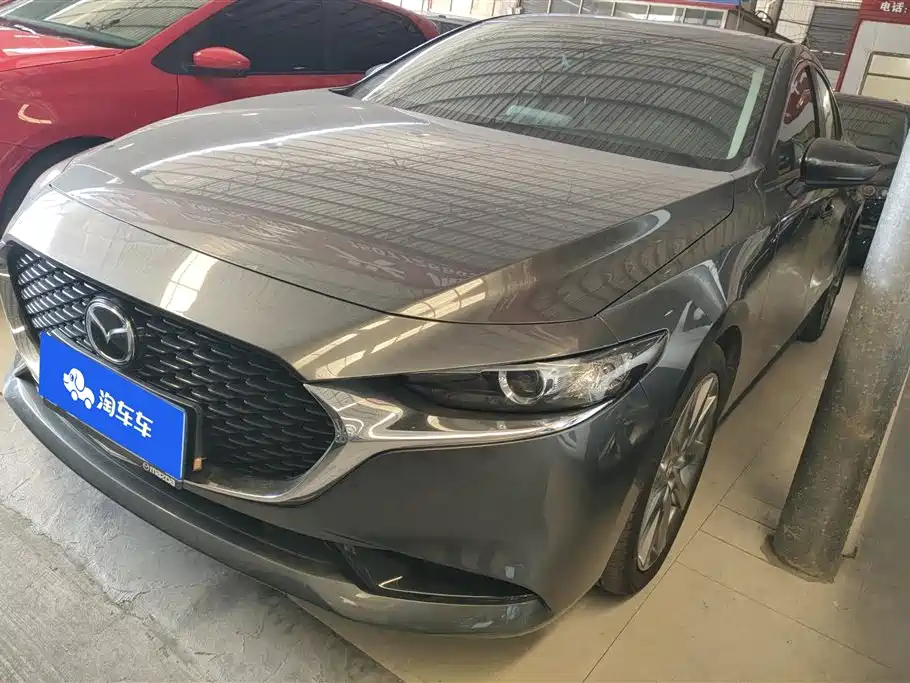 Купить Mazda 3 Axela