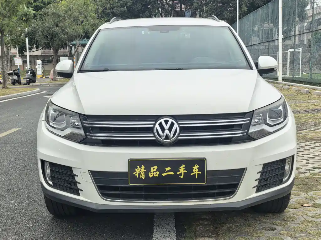 Volkswagen Tiguan 2015 1.8TSI AT Comfort