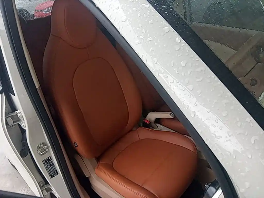 Wuling MINIEV — миниатюра 25