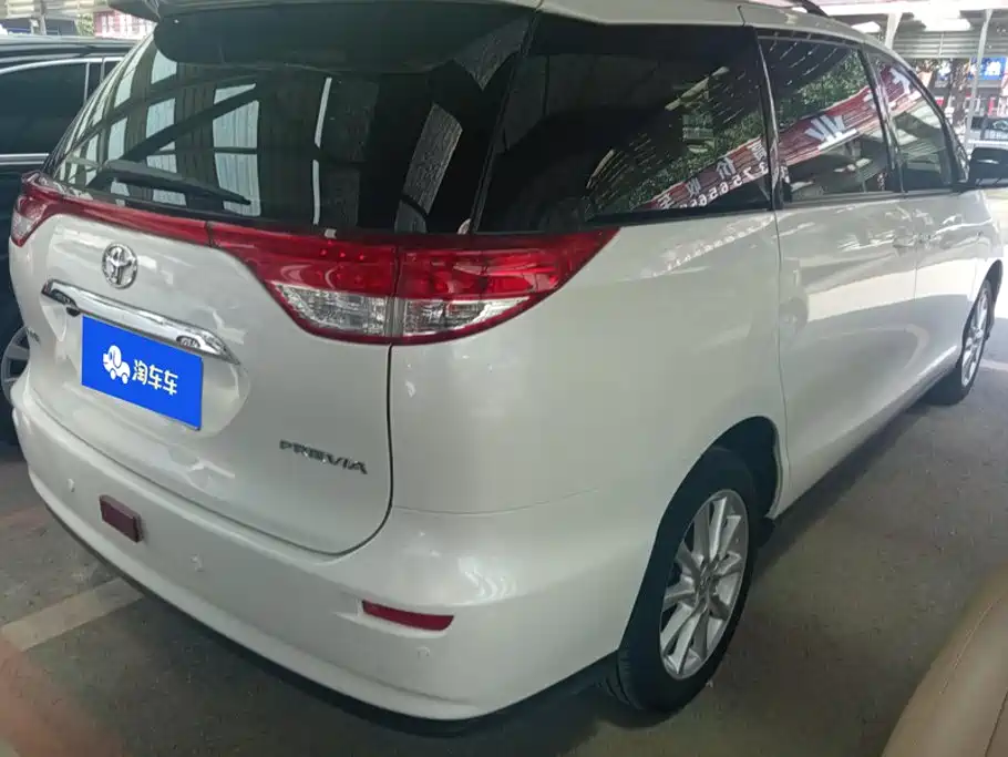 Toyota Previa 2012 2.4L 7 Standard