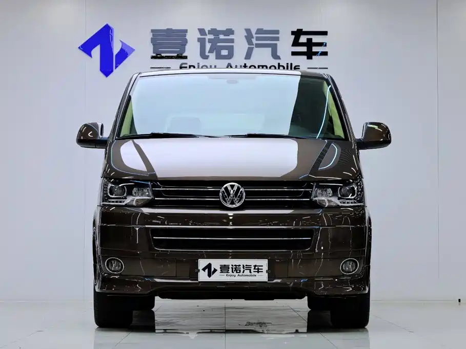Volkswagen Multivan — миниатюра 2