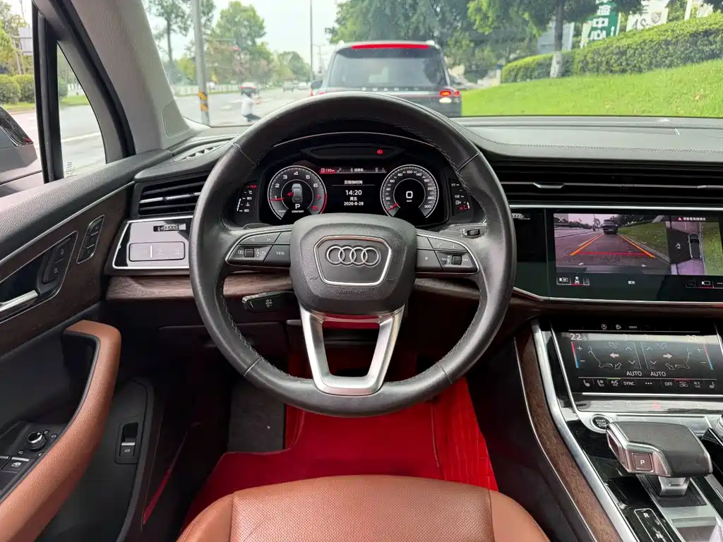 Audi Q7 — миниатюра 14