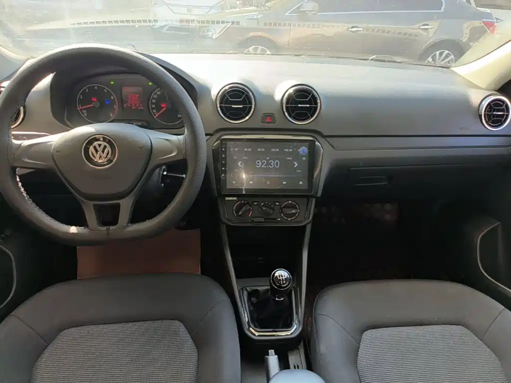 Volkswagen Jetta — миниатюра 10