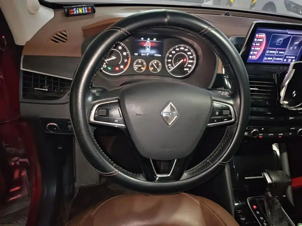 Borgward BX5 — миниатюра 7