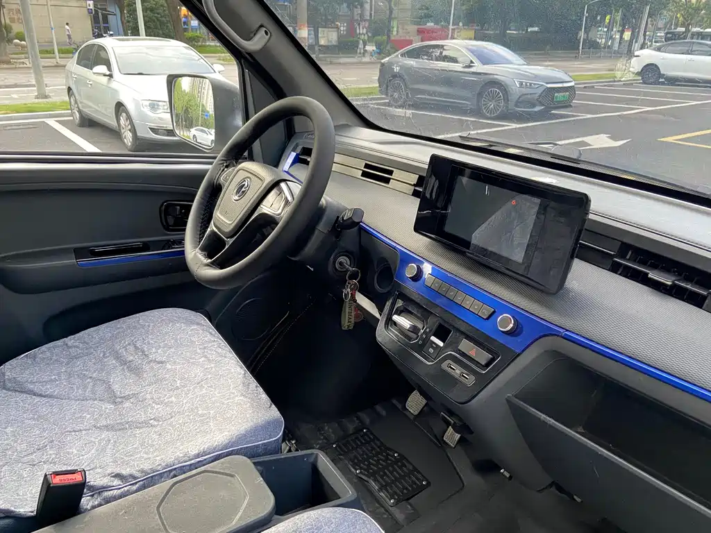 Dongfeng EM27 — миниатюра 10