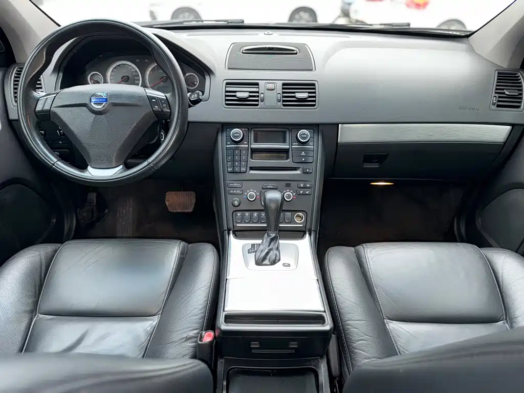 Volvo XC Classic — миниатюра 7