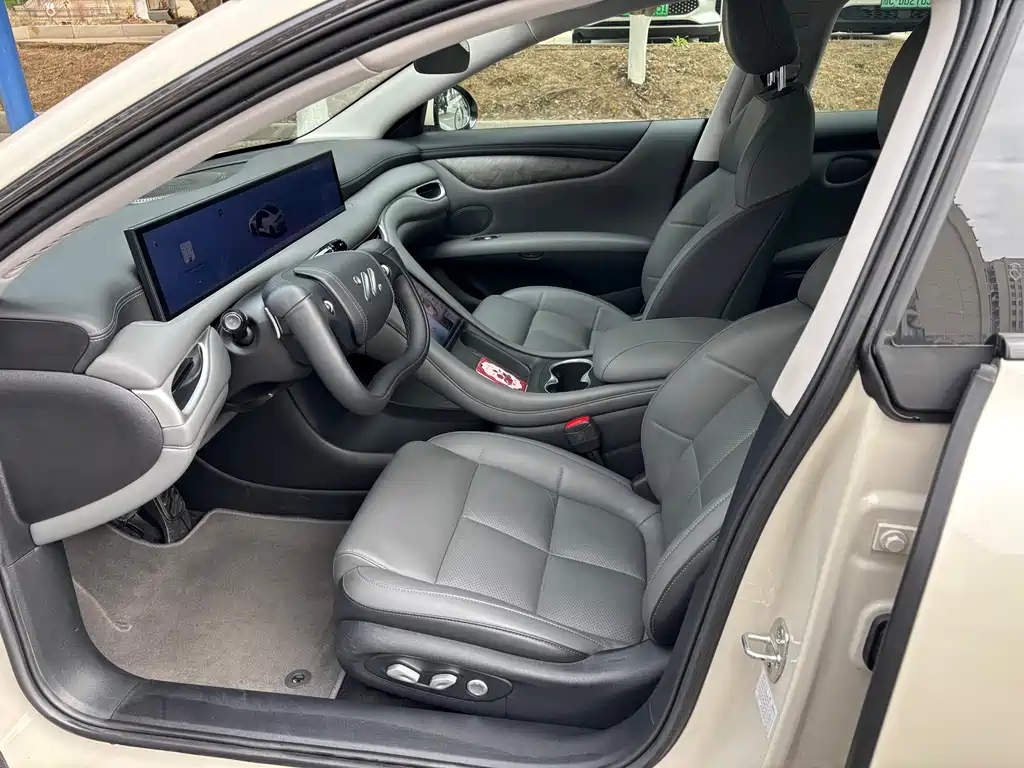 ZHIJI AUTOMOBILE ZHIJI L6