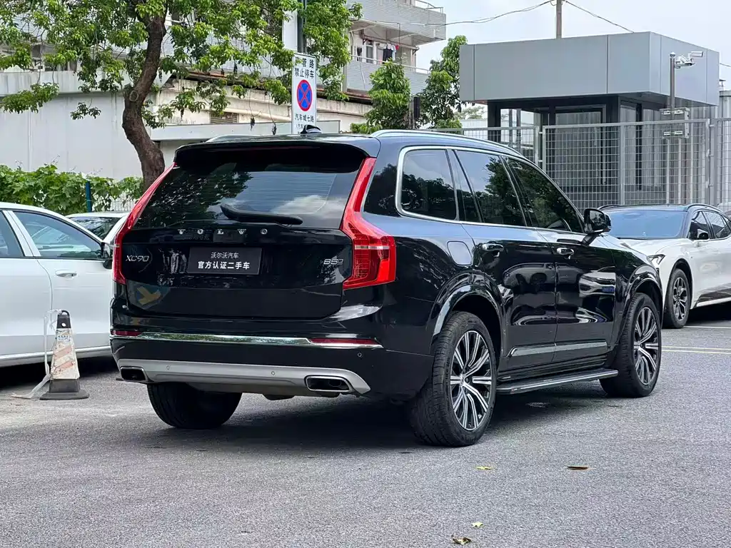 Volvo XC90 — миниатюра 10