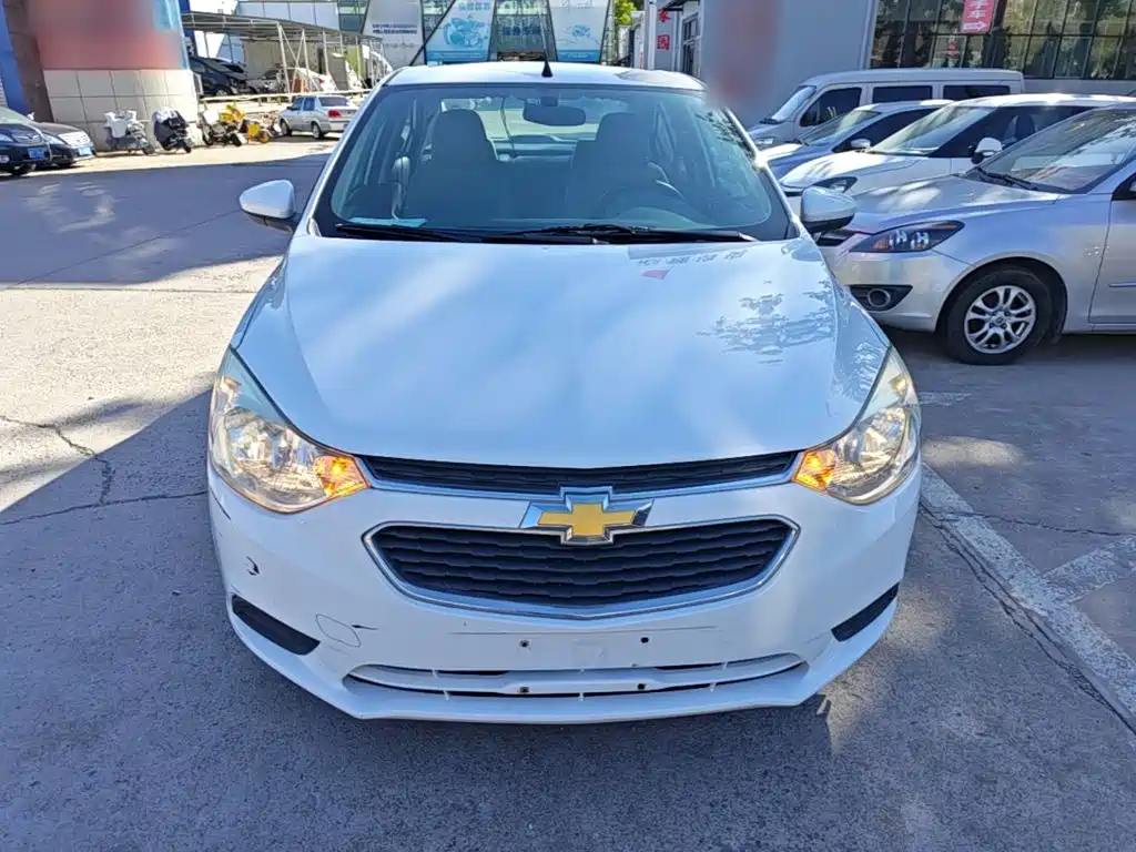 Chevrolet Sail — миниатюра 3