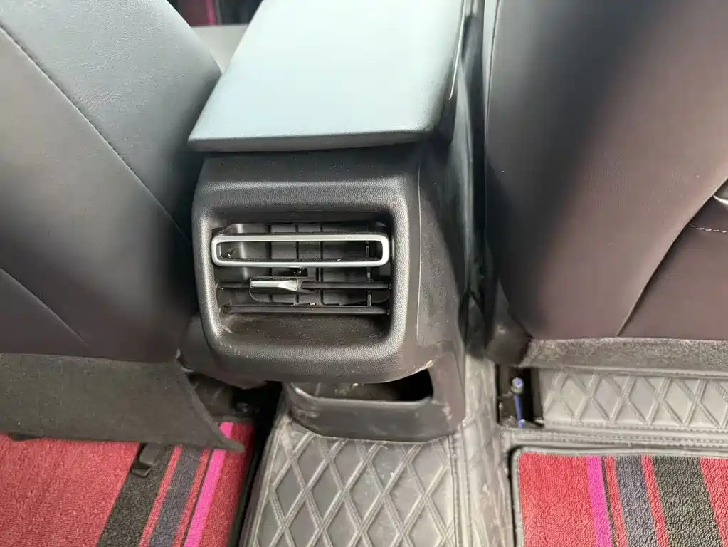 Changan Eado — миниатюра 9