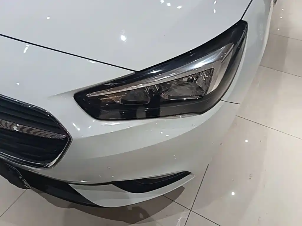 Buick Excelle — миниатюра 24