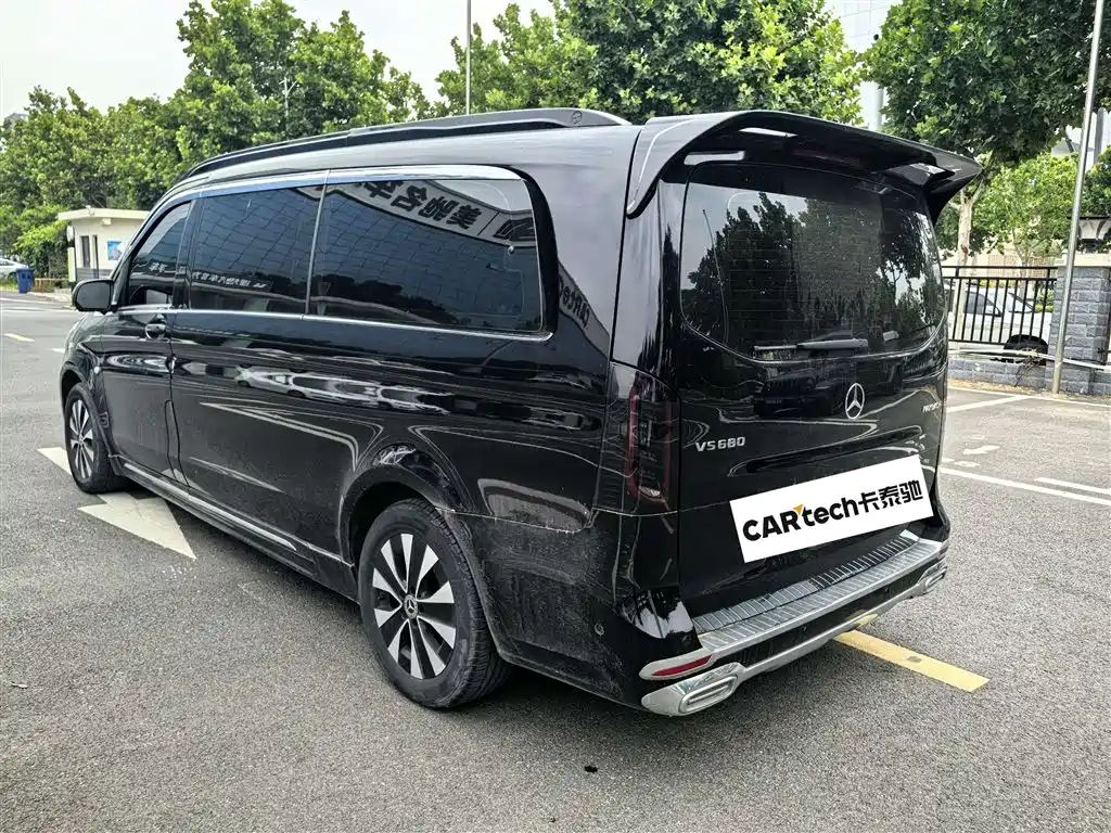 Mercedes-Benz Vito 2021 2.0T Elite 7 мест