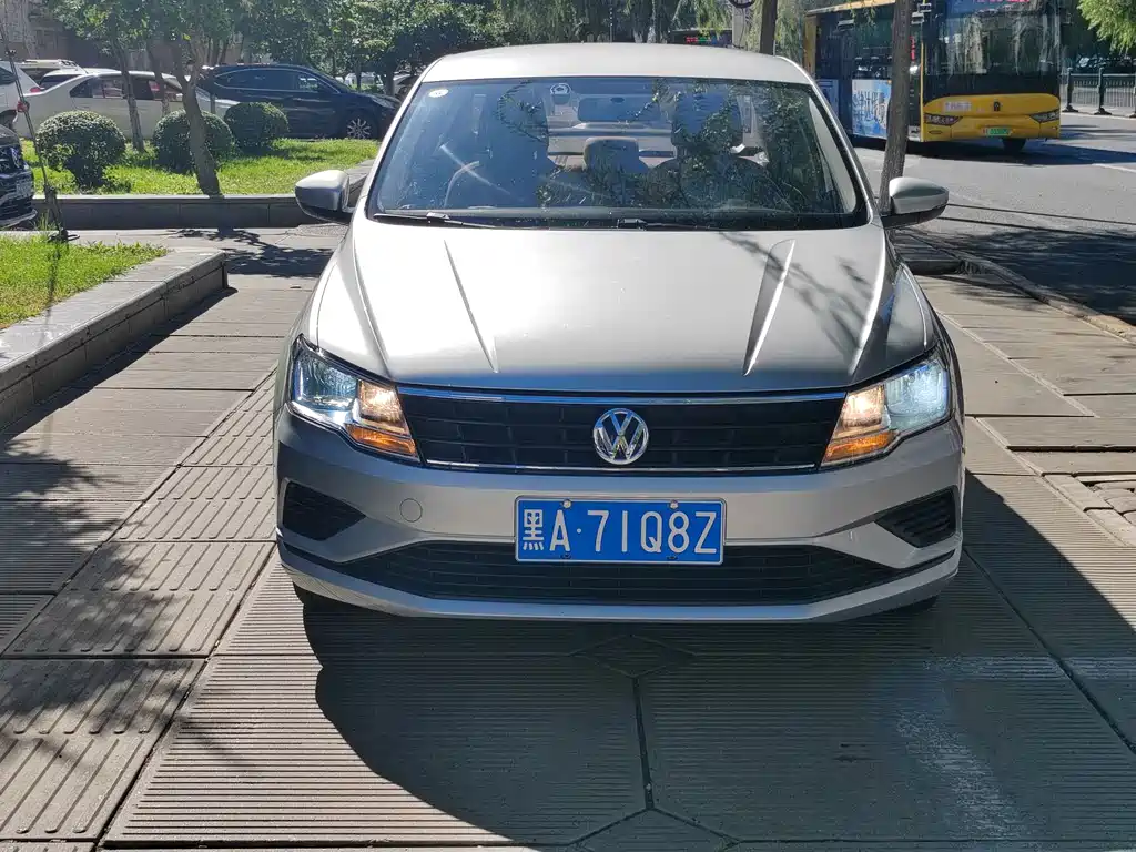 Volkswagen Jetta — миниатюра 3