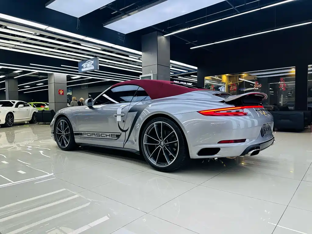Porsche 911 2016 Carrera 4 Cabriolet 3.0T