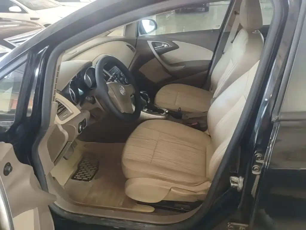 Buick Excelle — миниатюра 15