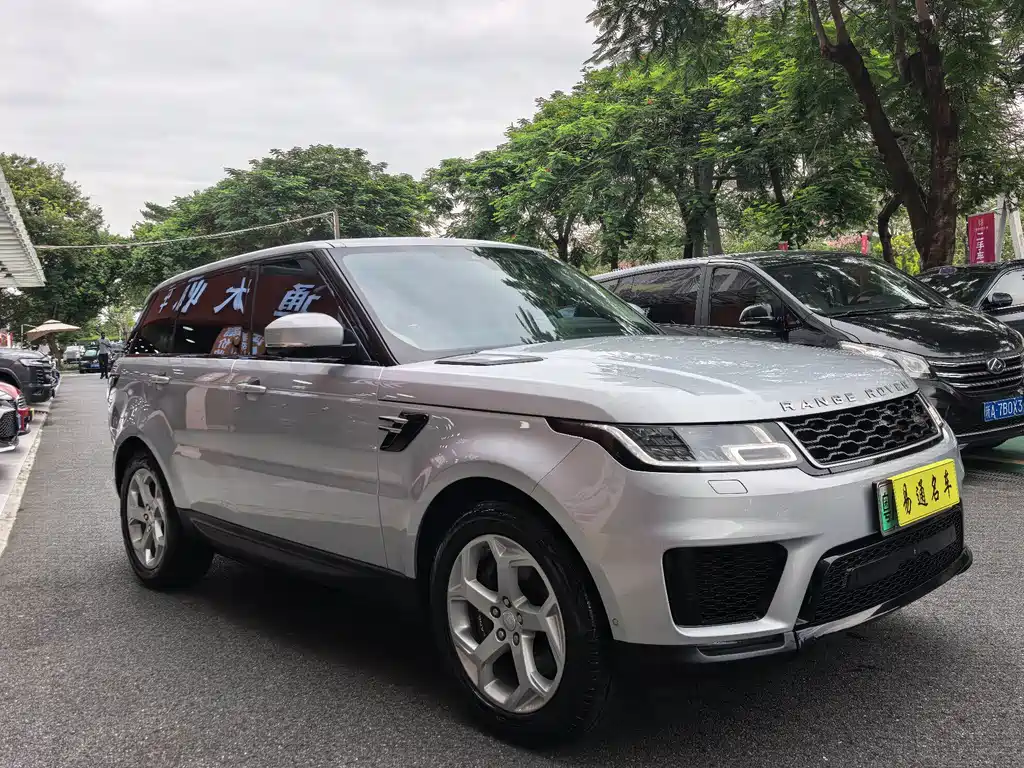 Land Rover Sport PHEV — миниатюра 5