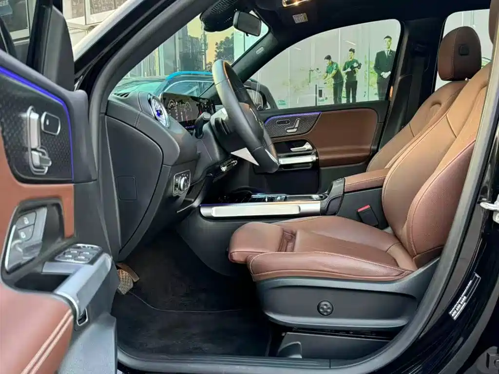 Mercedes-Benz GLB — миниатюра 13