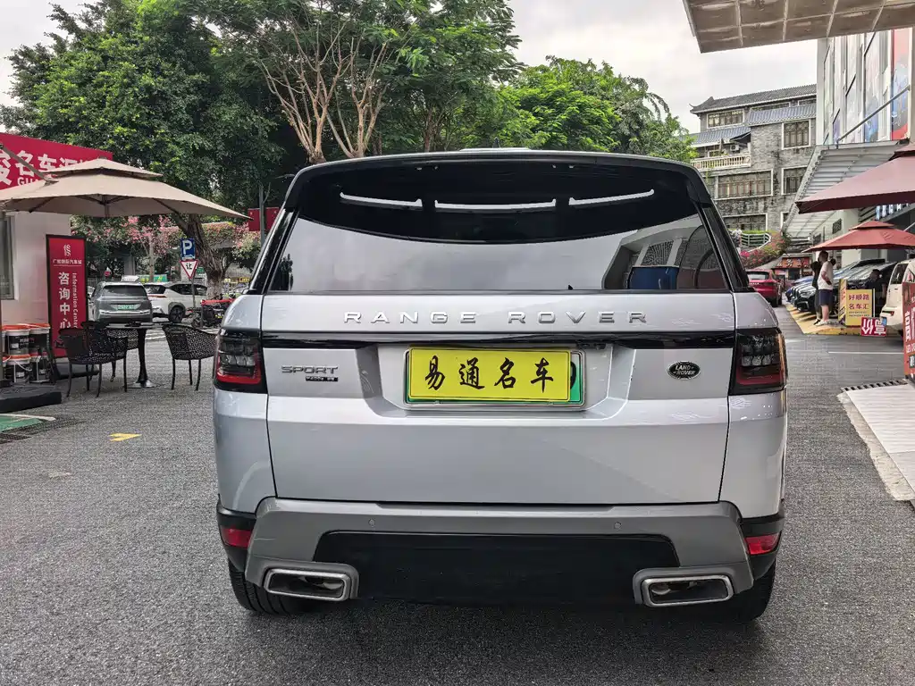 Land Rover Sport PHEV — миниатюра 7